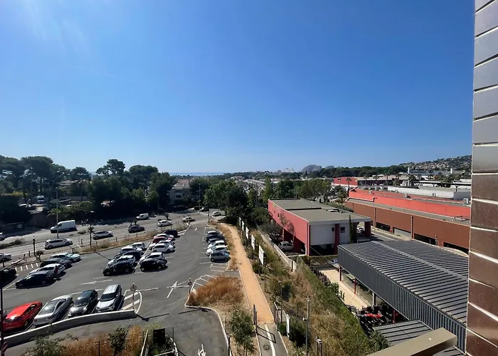 아파트 Cytharis T2 Bloom Le Spot *