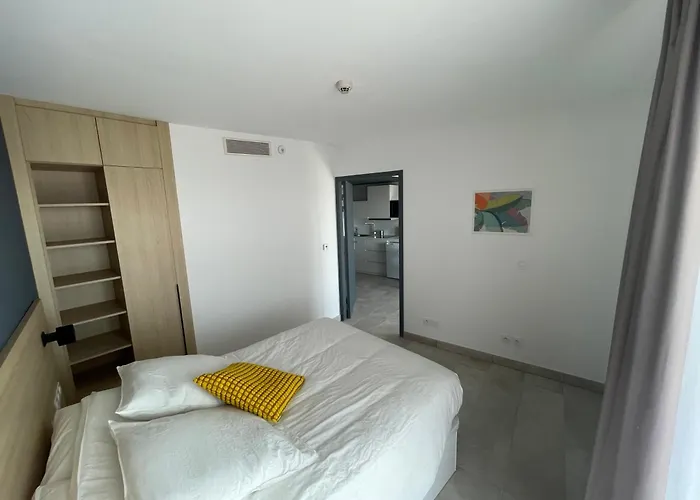 아파트 Cytharis T2 Bloom Le Spot 라시오타