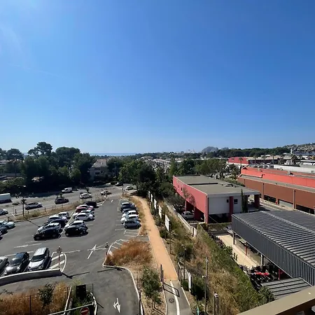 شقة Cytharis T2 Bloom Le Spot *